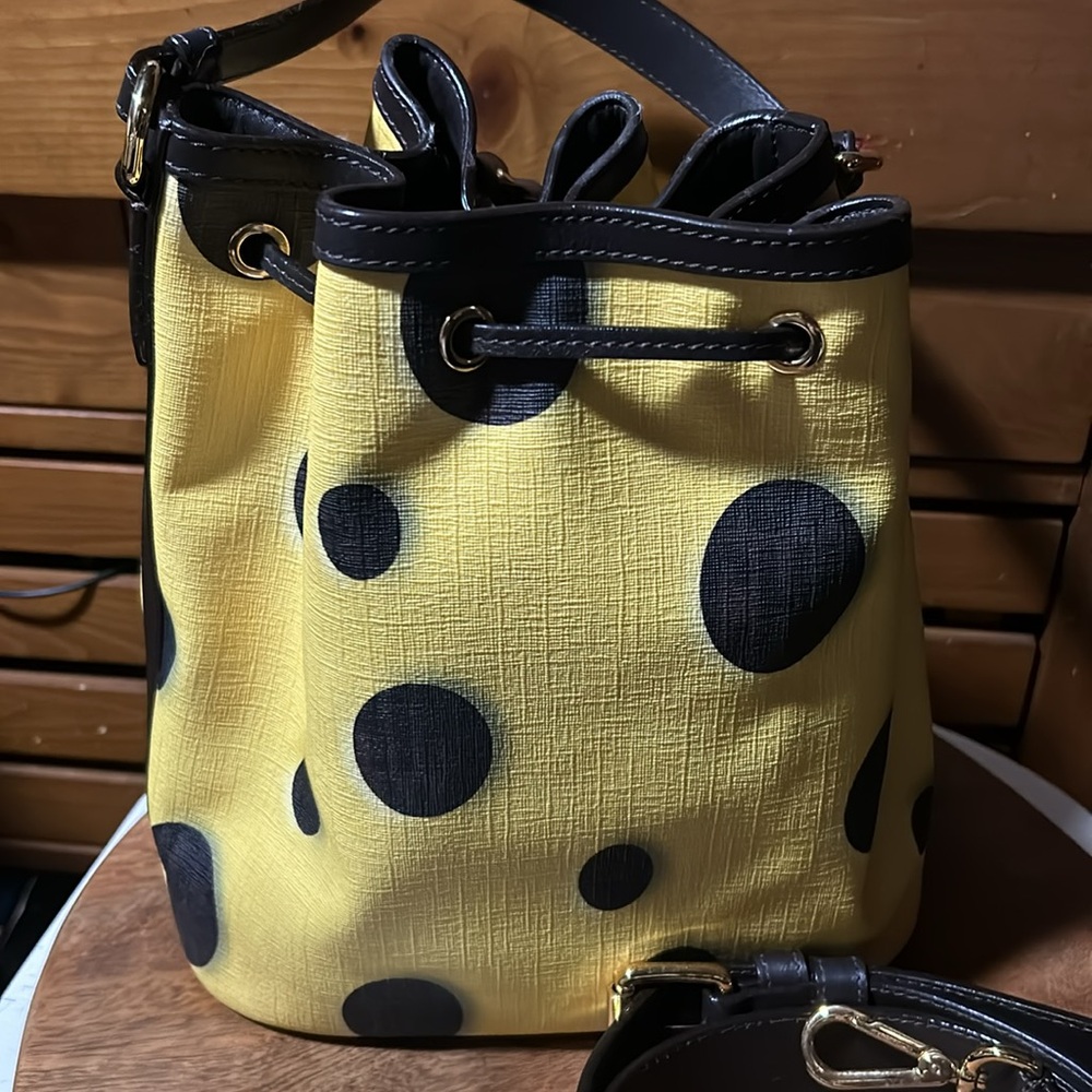 Moschino SpongeBob Bucket Bag SO NEAT! LAST MARK DOWN - Picture 5 of 11